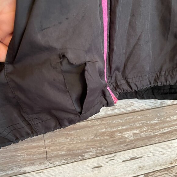 Asics Running Black Water Resistant Light Weight Women's Windbreaker Jacket - Picture 4 of 5